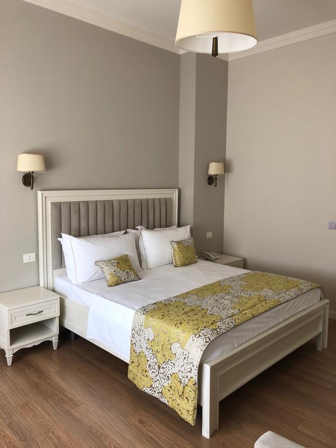 Amfiteatri Boutique Hotel Durrës Exteriör bild