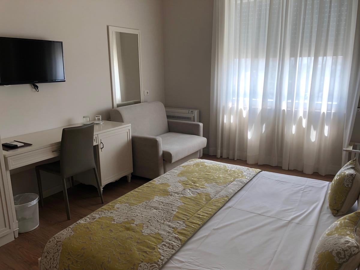 Amfiteatri Boutique Hotel Durrës Exteriör bild