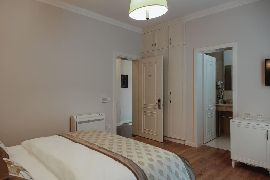 Amfiteatri Boutique Hotel Durrës Exteriör bild