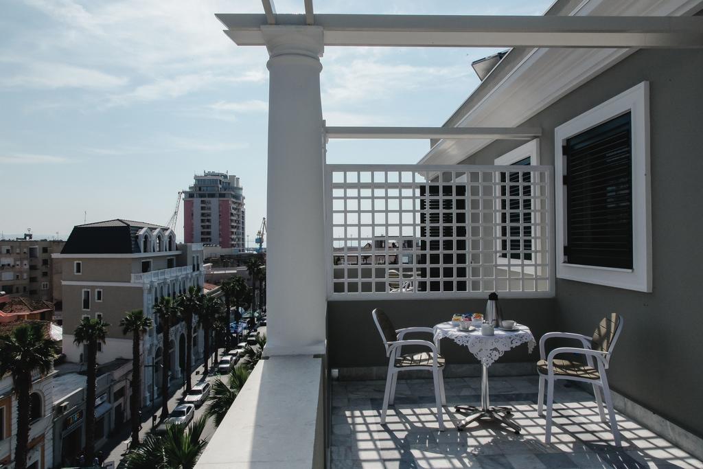 Amfiteatri Boutique Hotel Durrës Exteriör bild